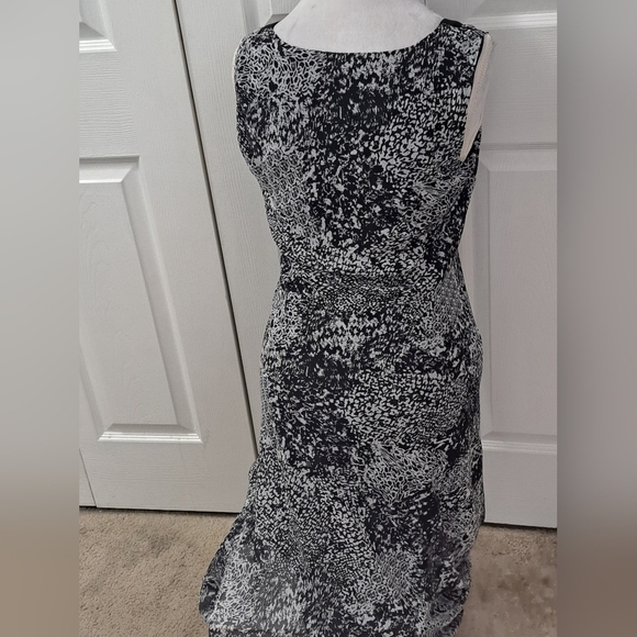 Studio 1 Sleeveless Maxi Dress With Open Top      Size 12 - Picture 6 of 16